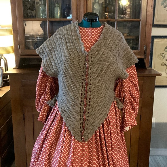 Civil War Victorian Sontag Hug Me Tight Vest Made From Wool Crochet L-XL - Picture 1 of 4